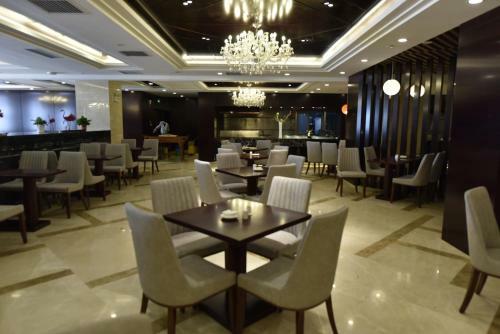 Dunhuang Hua Xia International Hotel