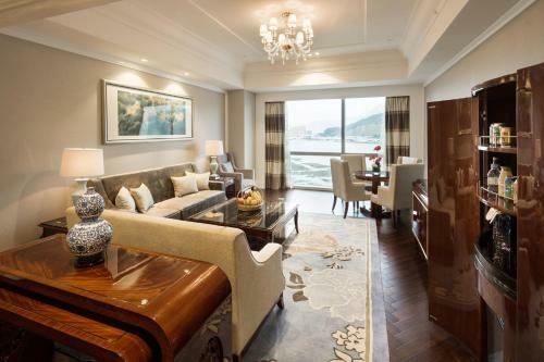 Fuzhou Jeurong Hotel