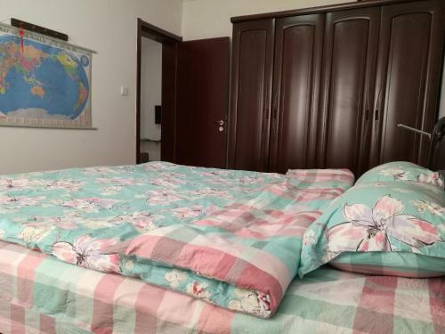 Kunming Green Lake Cottage