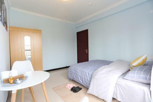 Guiyang Miao Station Hostel