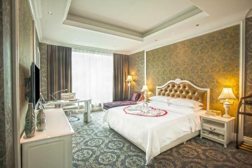 Huachen International Hotel