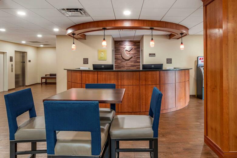 Hotel Comfort Suites At Eglin Air Force Base