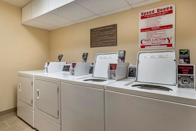 Hotel Comfort Suites At Eglin Air Force Base