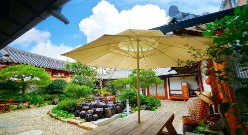 Hostal Beautiful Garden Hanok Guesthouse
