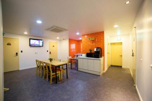 Hostal Myeongdong Cheese Hotel
