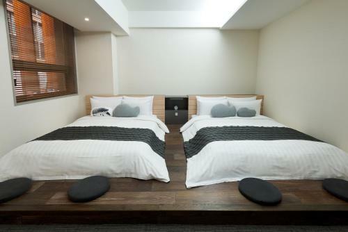 Metro Hotel Myeongdong