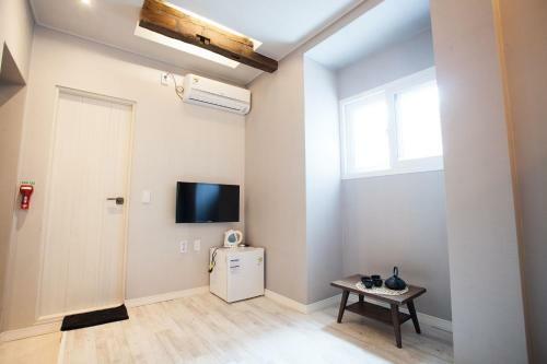 Hostal Daemyung Guesthouse