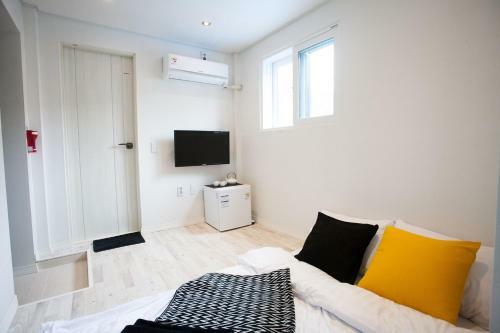 Hostal Daemyung Guesthouse
