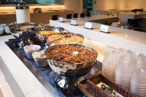 Golden Tulip M Hotel