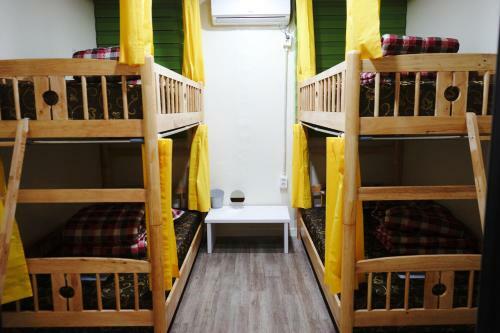 Albergue Onna Guesthouse