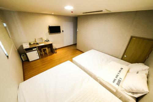 Hostal G House Mini Hotel & Guesthouse