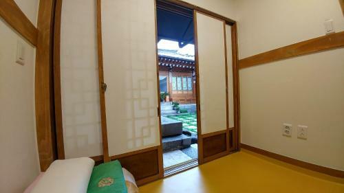 Hostal Sophia Hanok Guesthouse