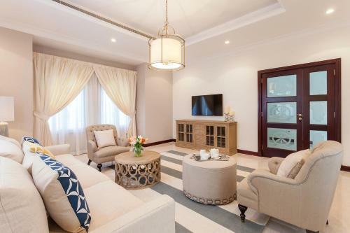 Villa Nasma Luxury Stays - Frond M, Palm Jumeirah