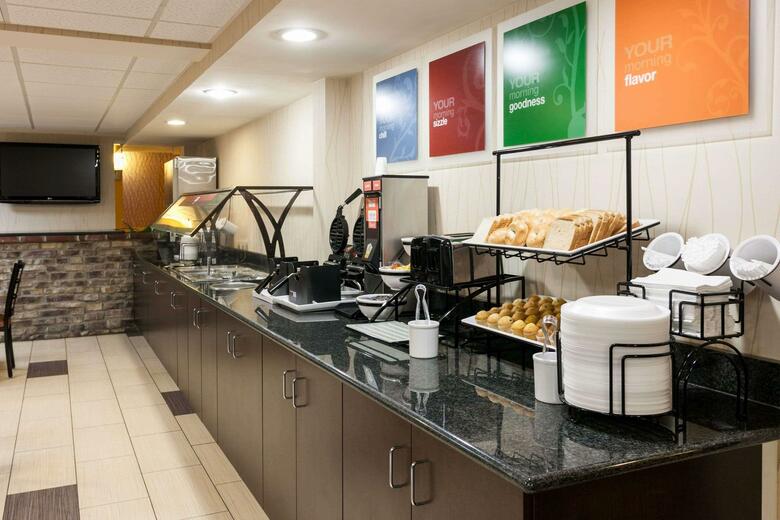 Hotel Baymont Inn & Suites