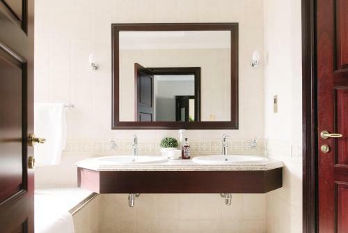 Villa Kennedy Towers - Canal Cove N