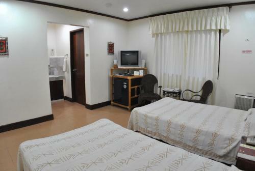 Hotel Surfside Boracay Resort And Spa
