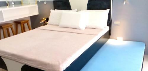 Apartamentos Beach Condos At Mt.pico De Loro Beach