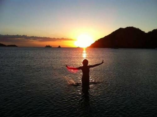 Apartamentos Beach Condos At Mt.pico De Loro Beach