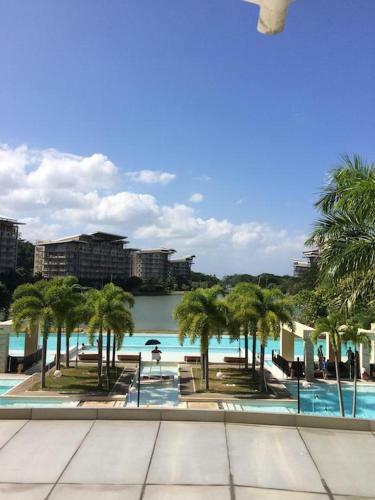 Apartamentos Beach Condos At Mt.pico De Loro Beach