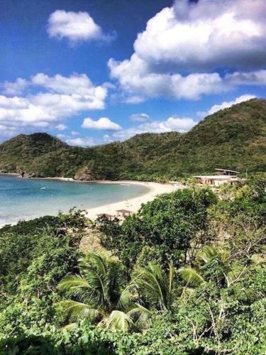 Apartamentos Beach Condos At Mt.pico De Loro Beach
