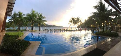 Apartamentos Beach Condos At Mt.pico De Loro Beach