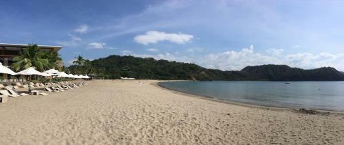 Apartamentos Beach Condos At Mt.pico De Loro Beach