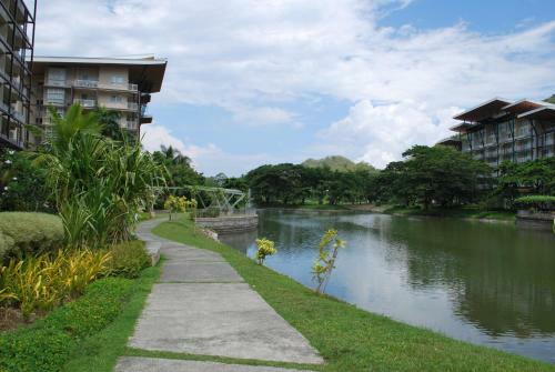 Apartamentos Jenny's Place At Mount Pico De Loro