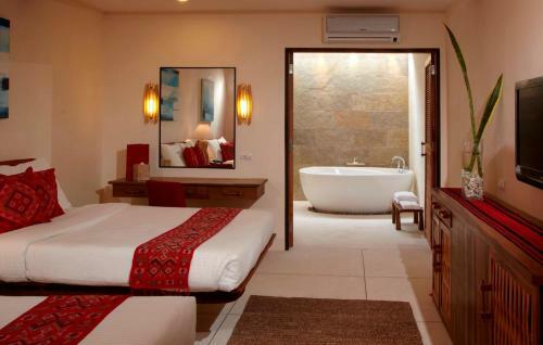 Hotel Bluewater Panglao Resort