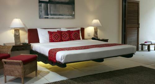 Hotel Bluewater Panglao Resort