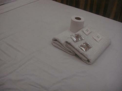 Hidden Pearl Hotel (janus Luxury Suites)