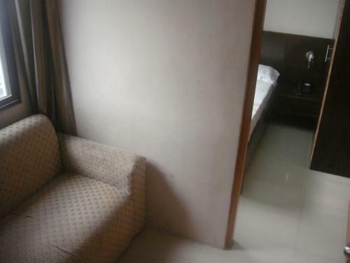 Hidden Pearl Hotel (janus Luxury Suites)