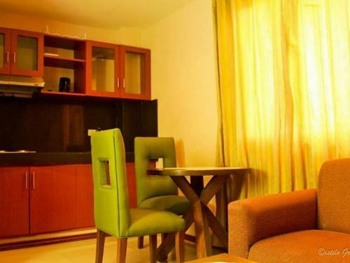 Hidden Pearl Hotel (janus Luxury Suites)
