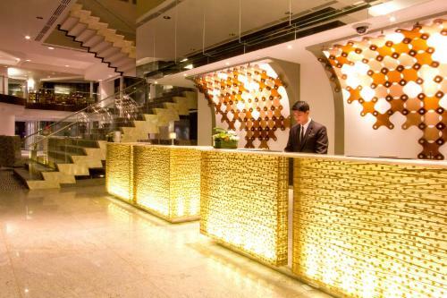 Acacia Hotel Manila