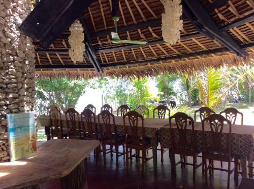 Hotel Ravenala Beach Bungalows
