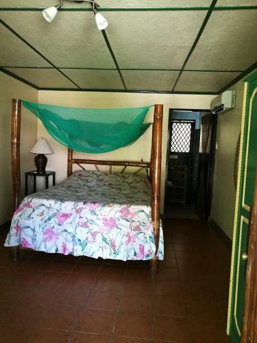 Hotel Ravenala Beach Bungalows