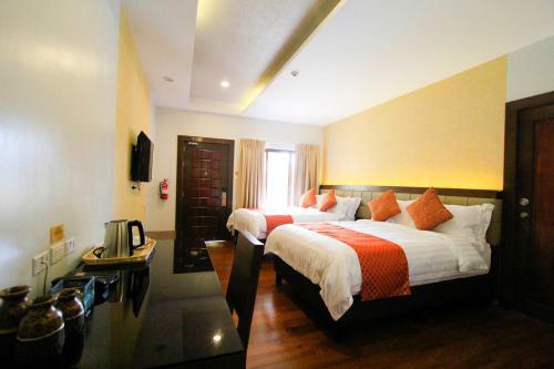 Hotel Coron Soleil Garden Resort