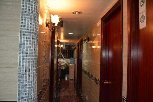 Hostal Everest Guest House (3/f)