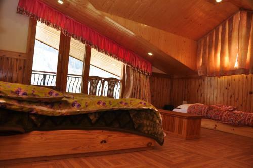 Hotel King's Land