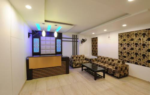 Hotel Hkj Residency