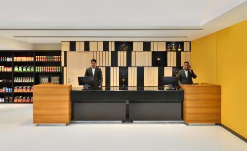 Hotel Holiday Inn Express Ahmedabad Ashram Road