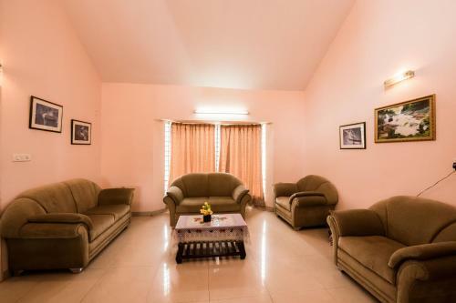 Hostal Ushasukh Villa
