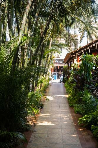 Hotel Sea Breeze Inn Resort