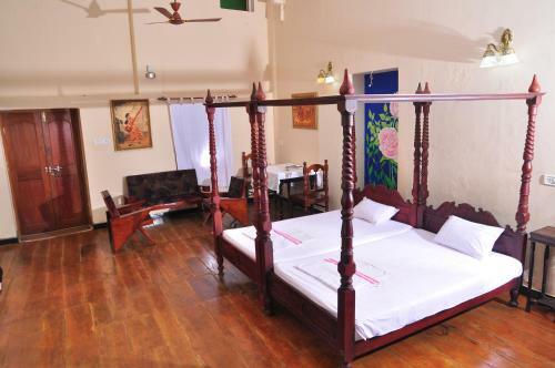Bed & Breakfast Toms Old Mansion