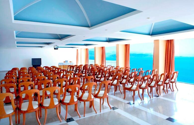 Sunshine Corfu Hotel & Spa