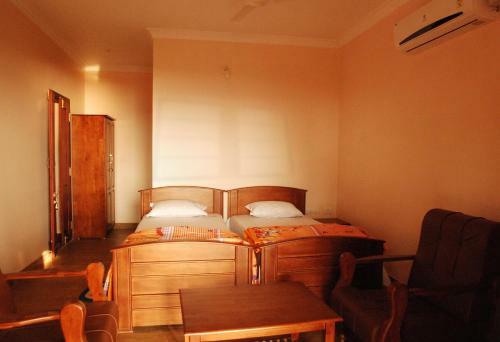 Hotel Club 7 Beach Resort