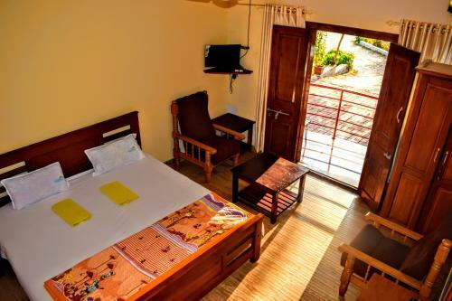 Hotel Club 7 Beach Resort