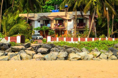 Hotel Club 7 Beach Resort