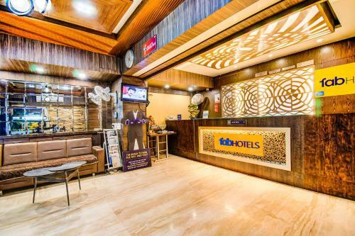 Hotel La 365 Residency