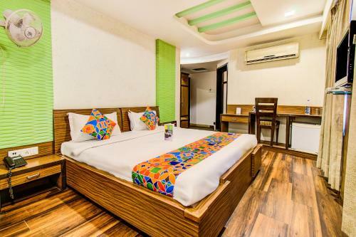 Hotel La 365 Residency