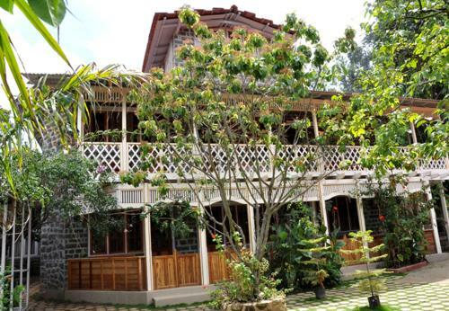 Hotel Lilly's Valley Resort